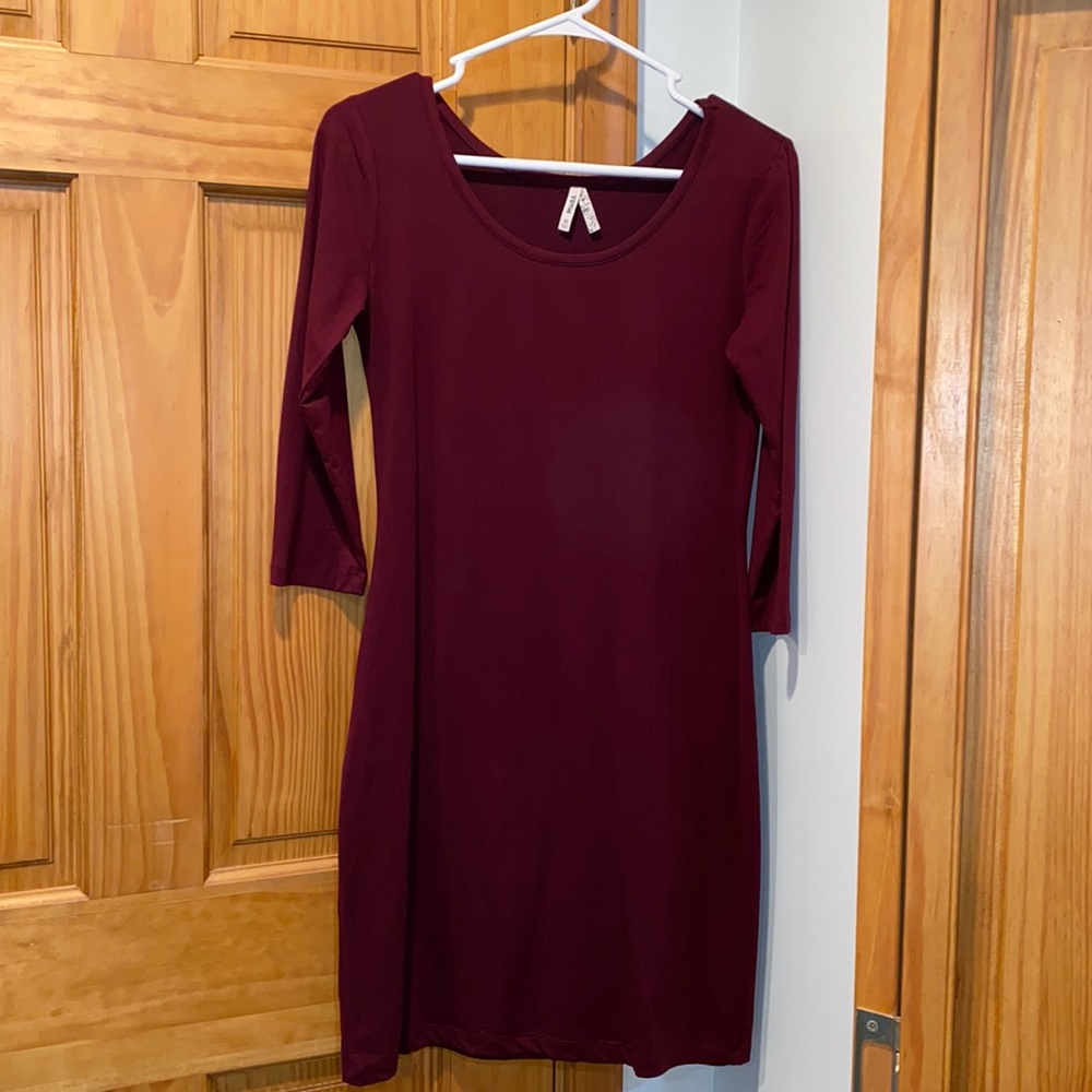 Women’s Mudd Burgundy Dress in Medium